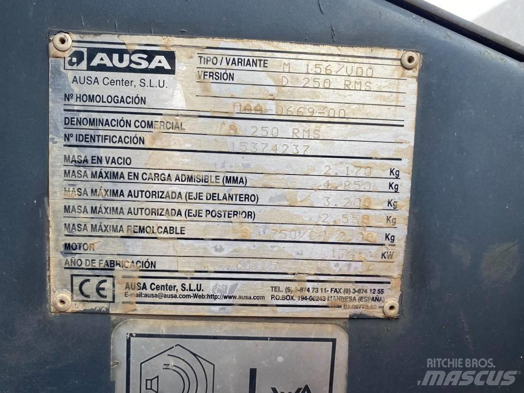Ausa D 250 RM S 側卸礦車