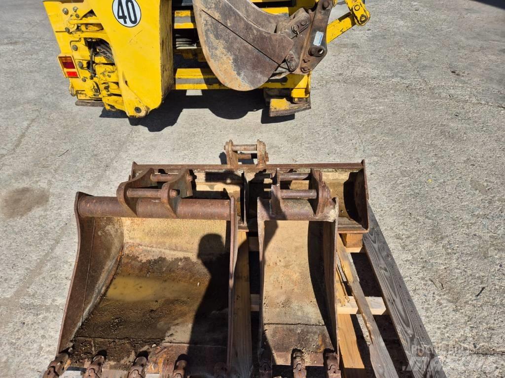 Komatsu WB 97 R-2 反鏟裝載機