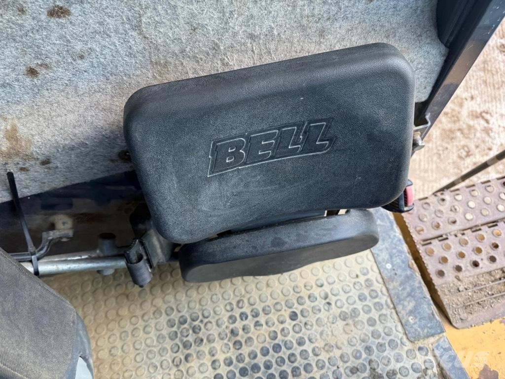 Bell B30 E 鉸接式起吊車