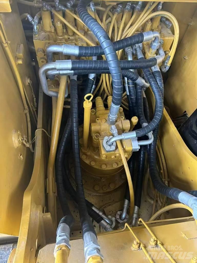 CAT 320 D2 履帶式 挖土機/掘鑿機/挖掘機