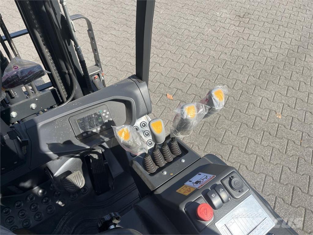Bobcat B18NS 電動堆高機