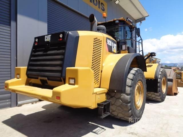 CAT 982 M 輪胎式裝載機