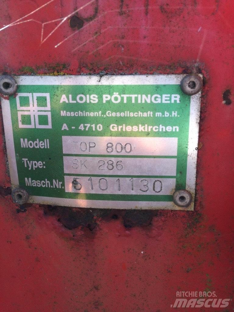 Pöttinger Top 800 堆草機