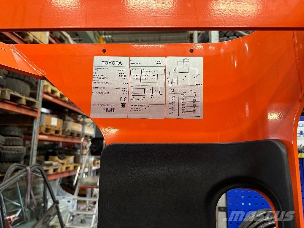 Toyota SRE135L 自走式堆積機