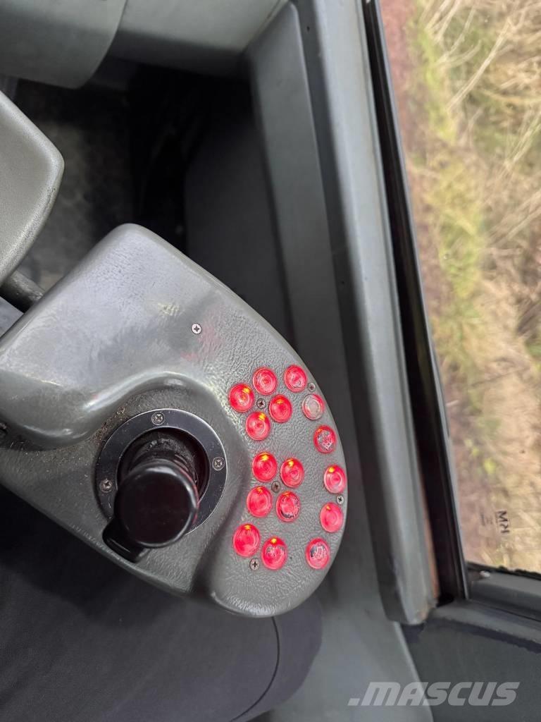 Valmet 860.3 集運機