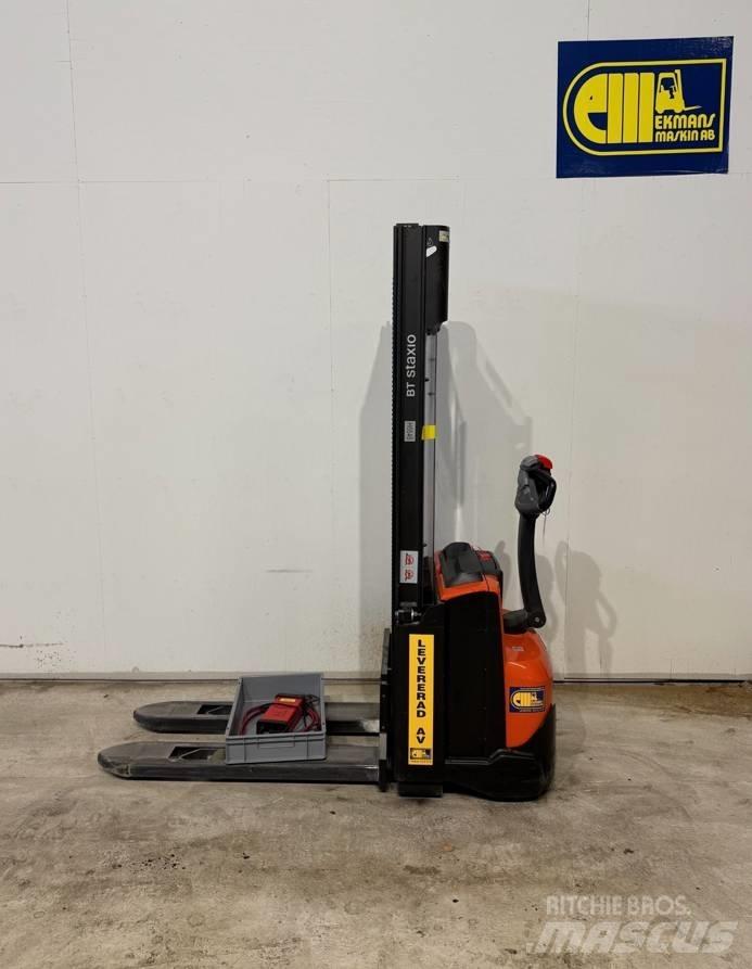 BT truck SWE 100 行走控制式堆積機