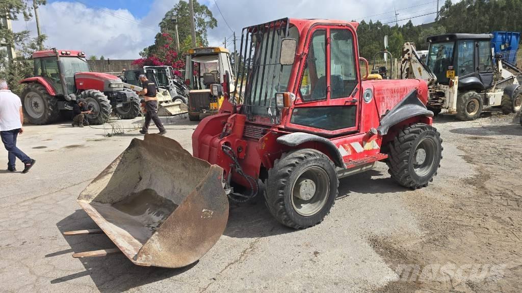 JCB 520-50 伸縮臂操作車