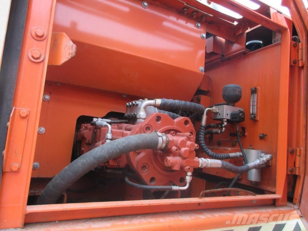 Doosan DH 220 LC 履帶式 挖土機/掘鑿機/挖掘機