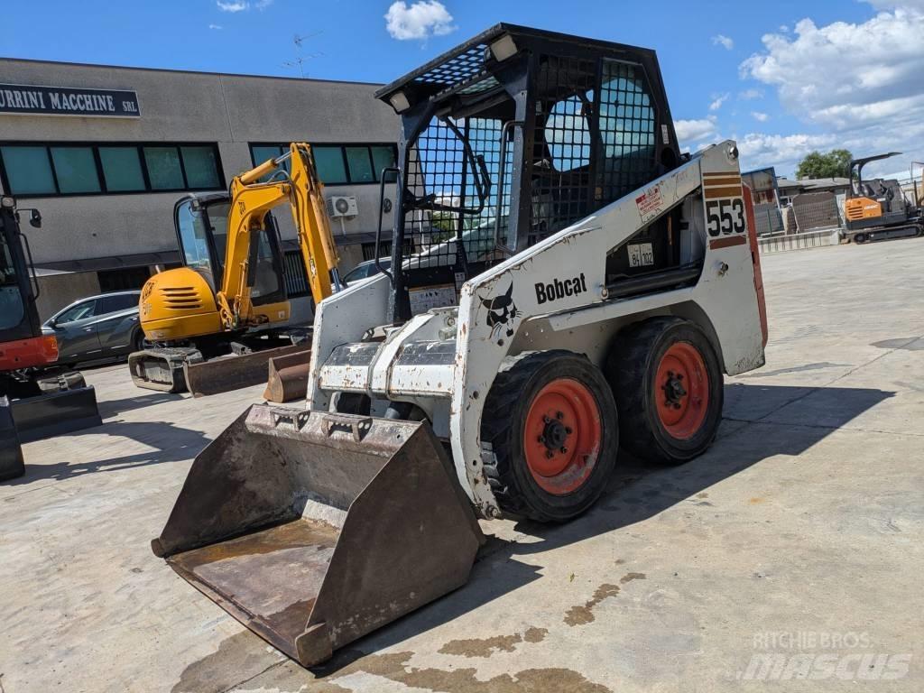 Bobcat 553 滑移轉向裝載機