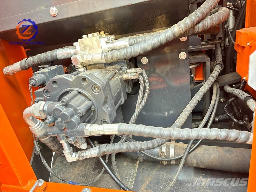 Doosan DX 150 中型挖土機/掘鑿機/挖掘機 7t-12t