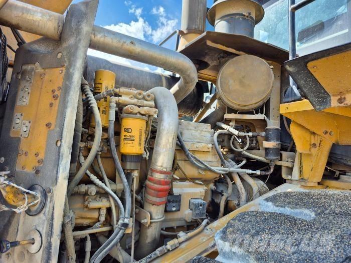 CAT 966G-2 輪胎式裝載機