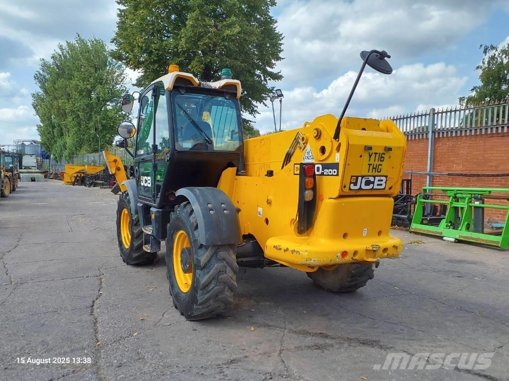 JCB 540-200 伸縮臂操作車