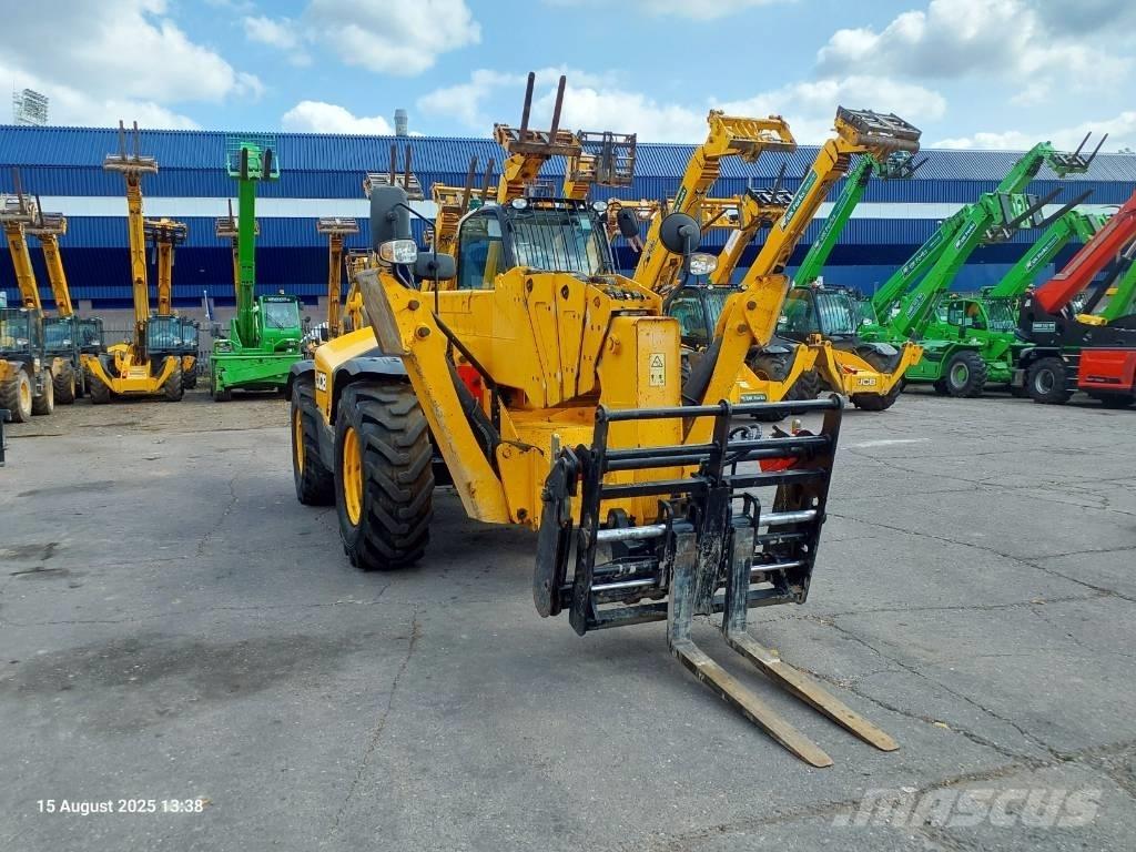 JCB 540-200 伸縮臂操作車