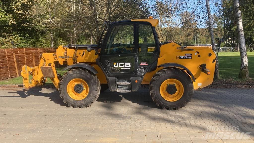 JCB 535 V 125 伸縮臂操作車