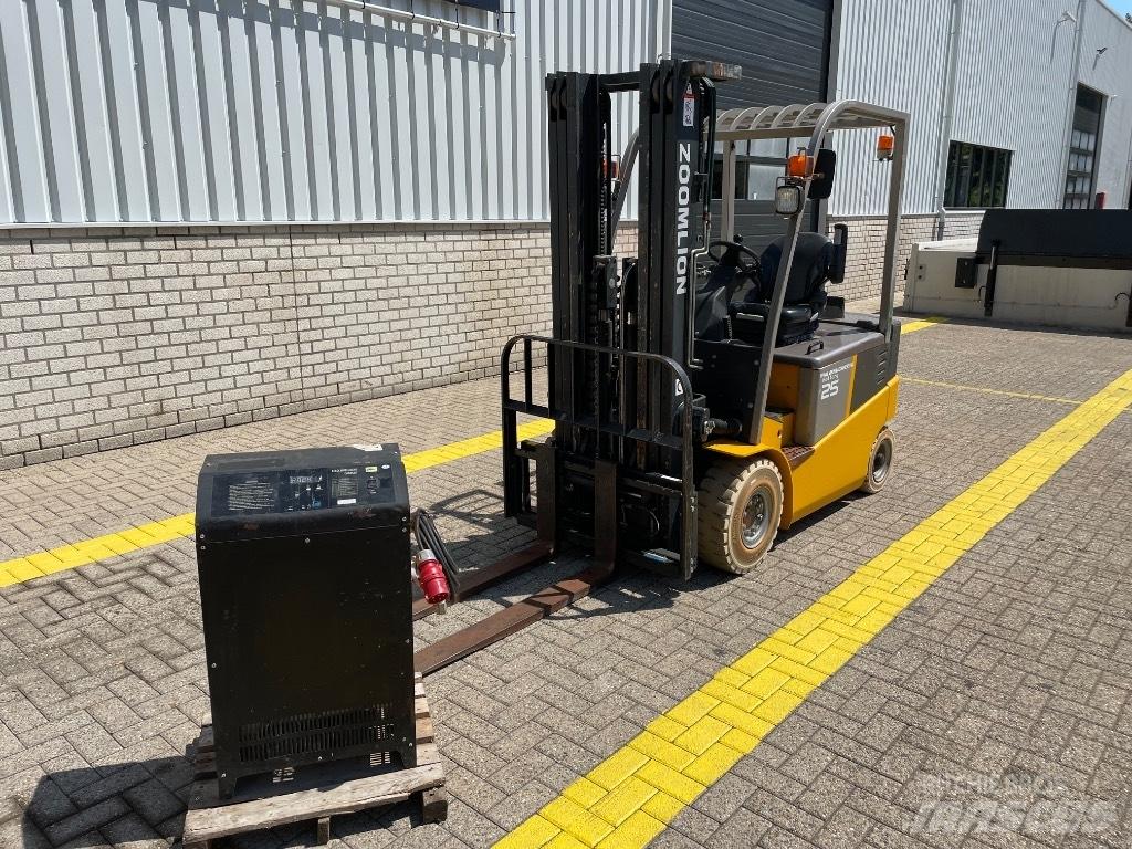 Zoomlion FB 25 Z 電動堆高機