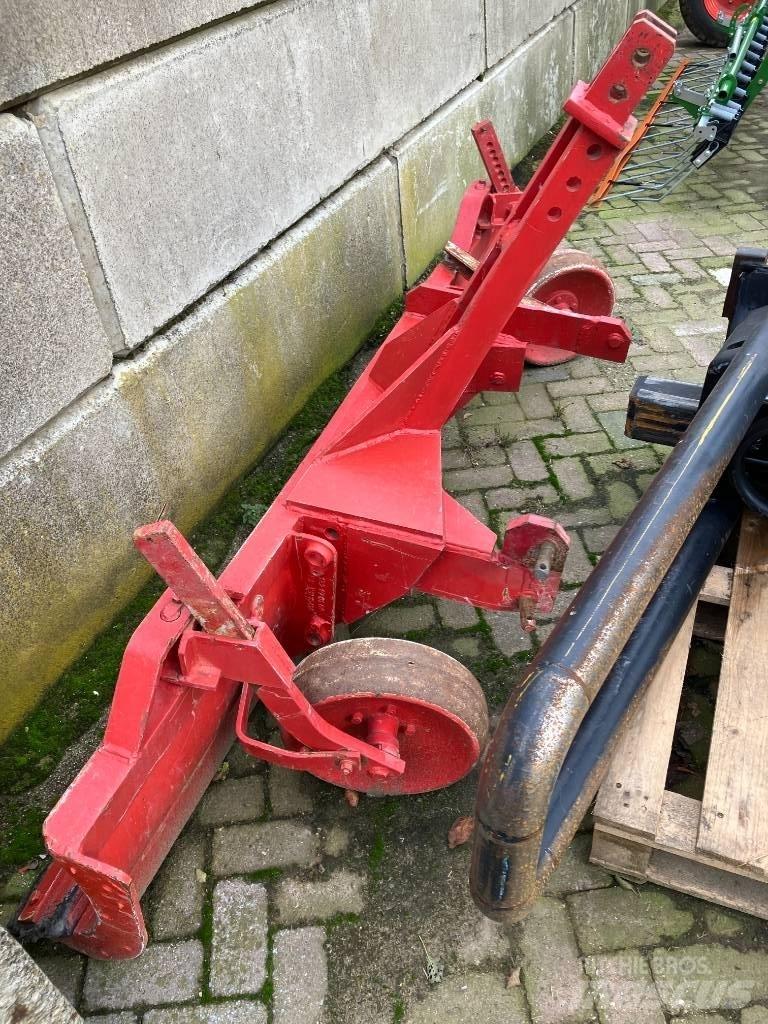  Grondschuif 刮路機