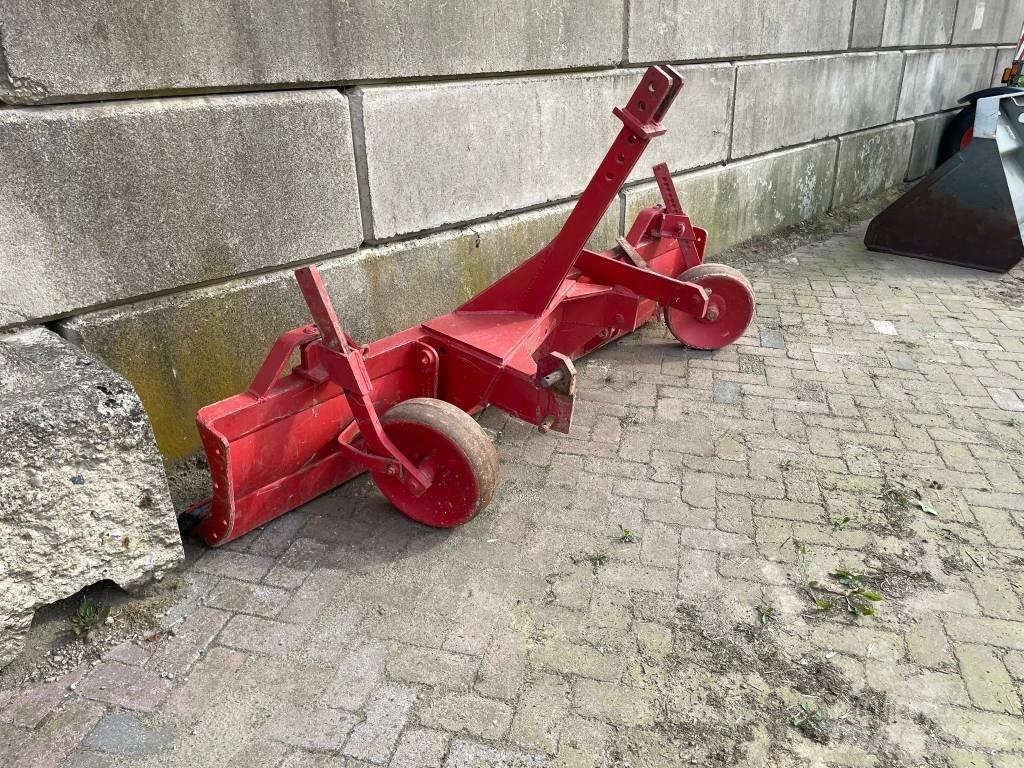  Grondschuif 刮路機
