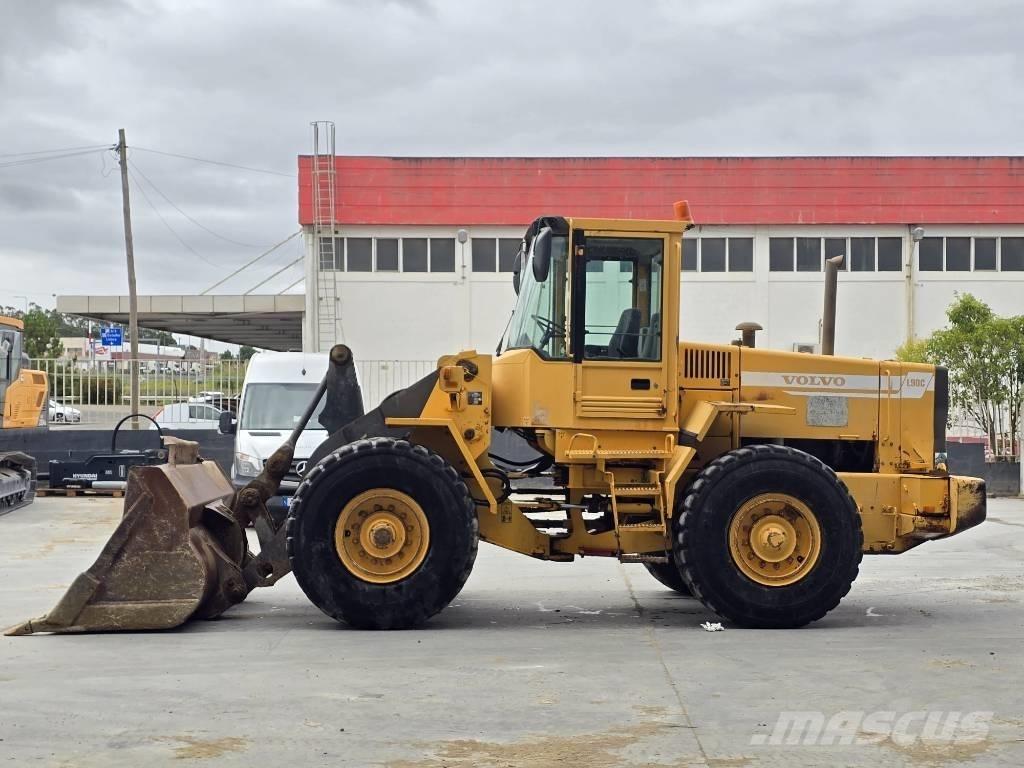Volvo L 90 C 輪胎式裝載機