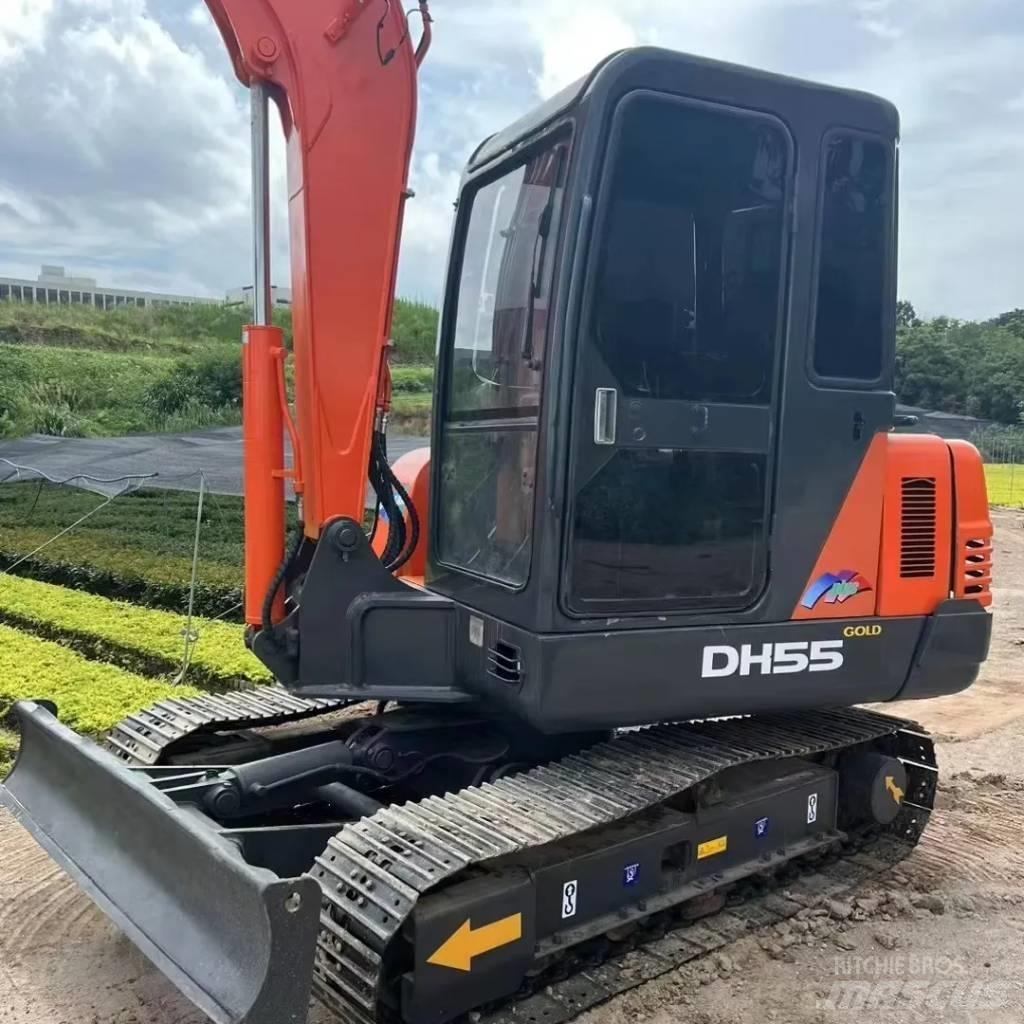 Doosan DH55 小型挖土機/掘鑿機<7t(小型挖掘機)