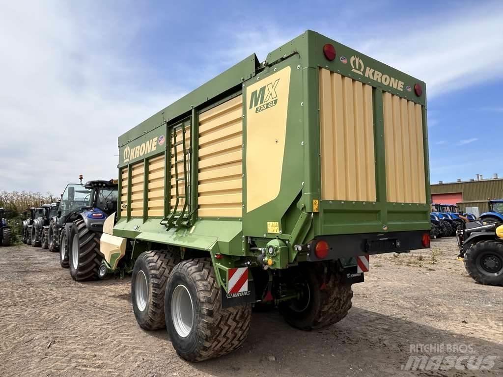 Krone MX 330 GL 自走式飼料採集機