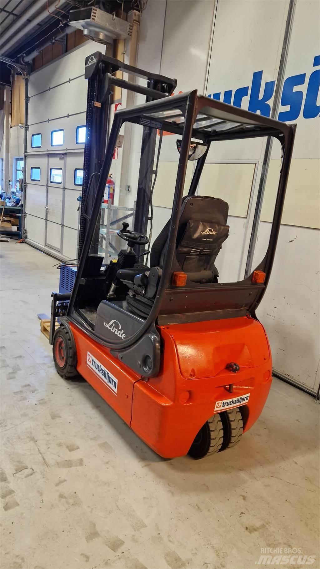 Linde E16C -02 電動堆高機