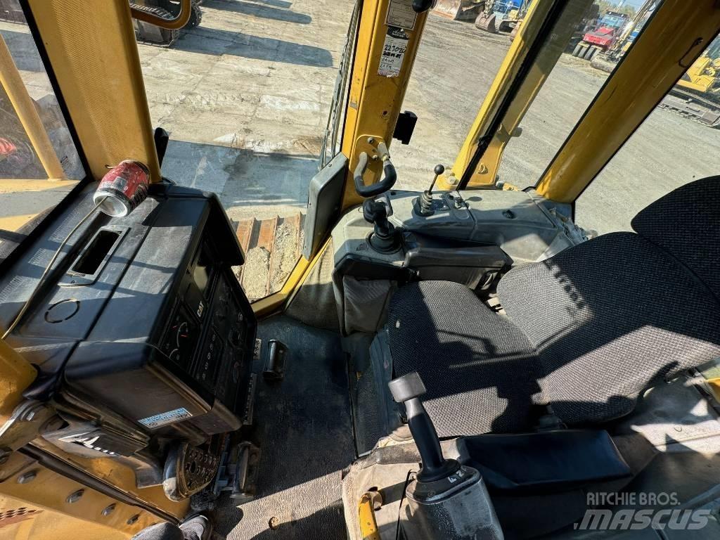 CAT D 6 N LGP 履帶推土機