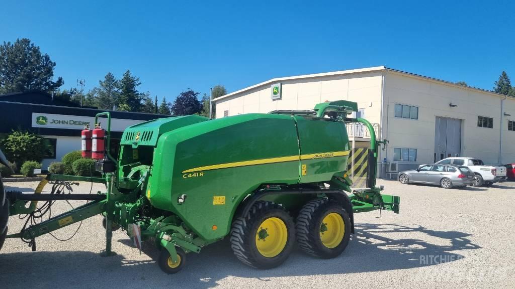 John Deere C441R 圓型牧草打包機