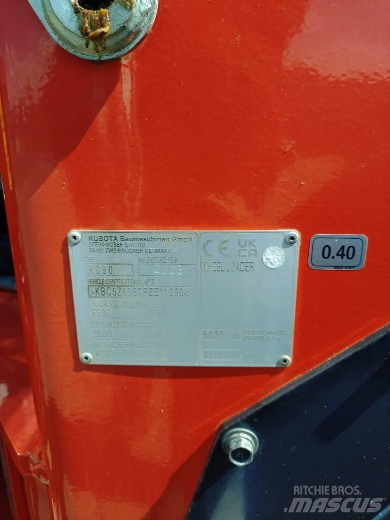 Kubota R 090 輪胎式裝載機