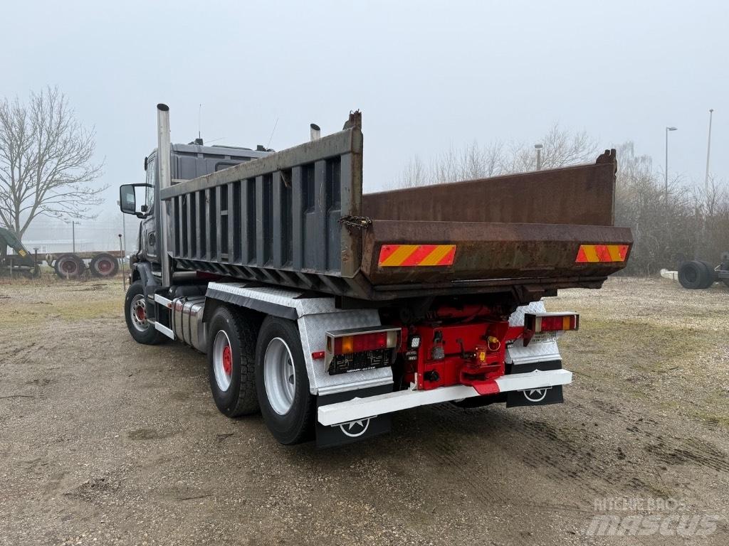 Scania T 144-530 傾卸式卡車