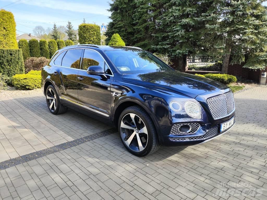 Bentley Bentayga V8 汽車