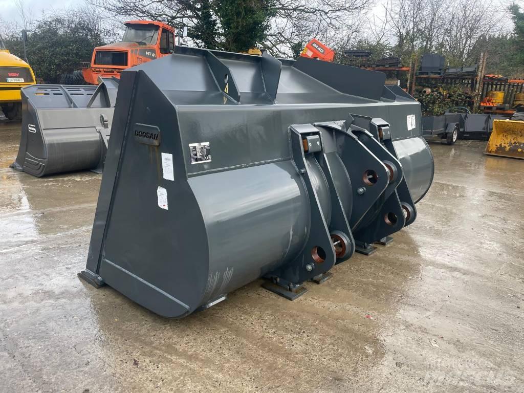 Doosan DL550 鏟斗