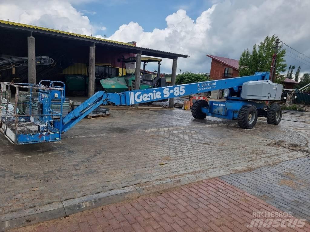 Genie S 85 4X4 伸縮臂高空作業車
