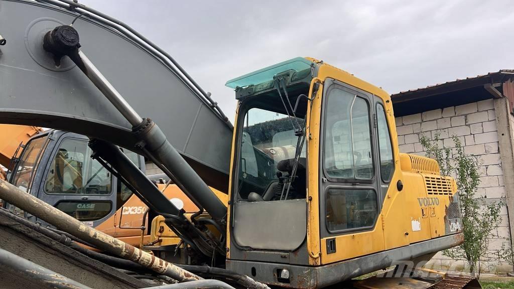 Volvo EC 290 B LC 散熱器/水箱