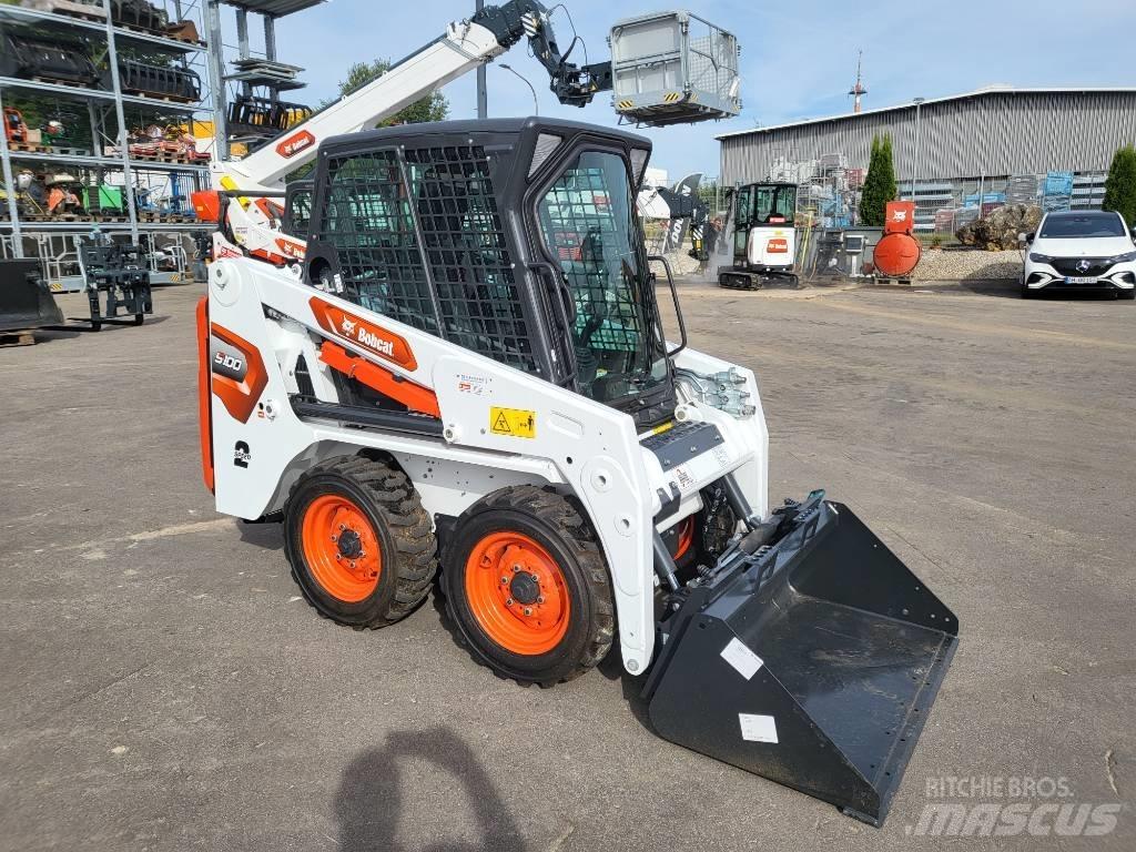 Bobcat S100 滑移轉向裝載機