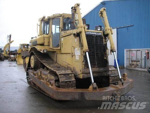 CAT D8N 履帶推土機
