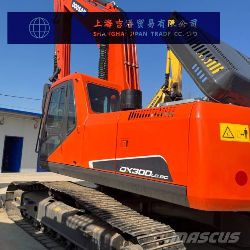 Doosan DX 300 履帶式 挖土機/掘鑿機/挖掘機