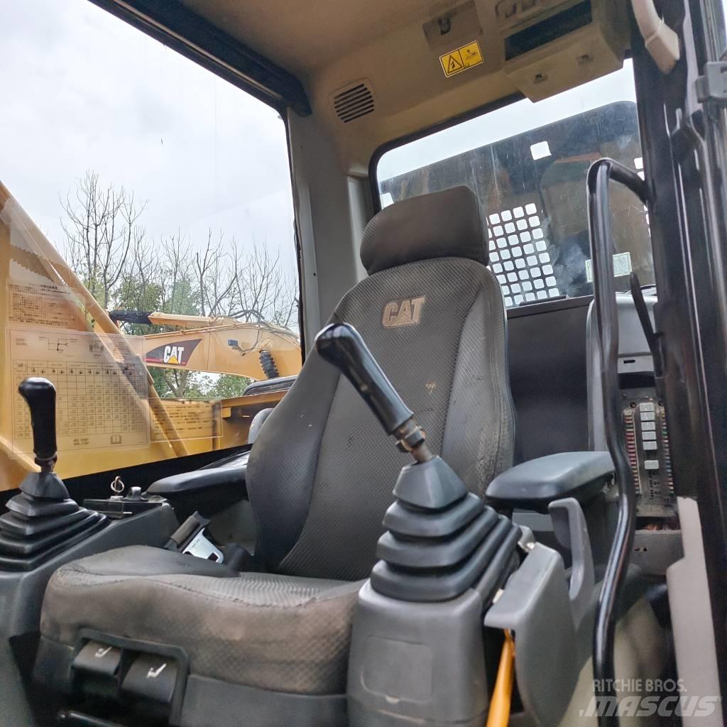 CAT 320 D 履帶式 挖土機/掘鑿機/挖掘機