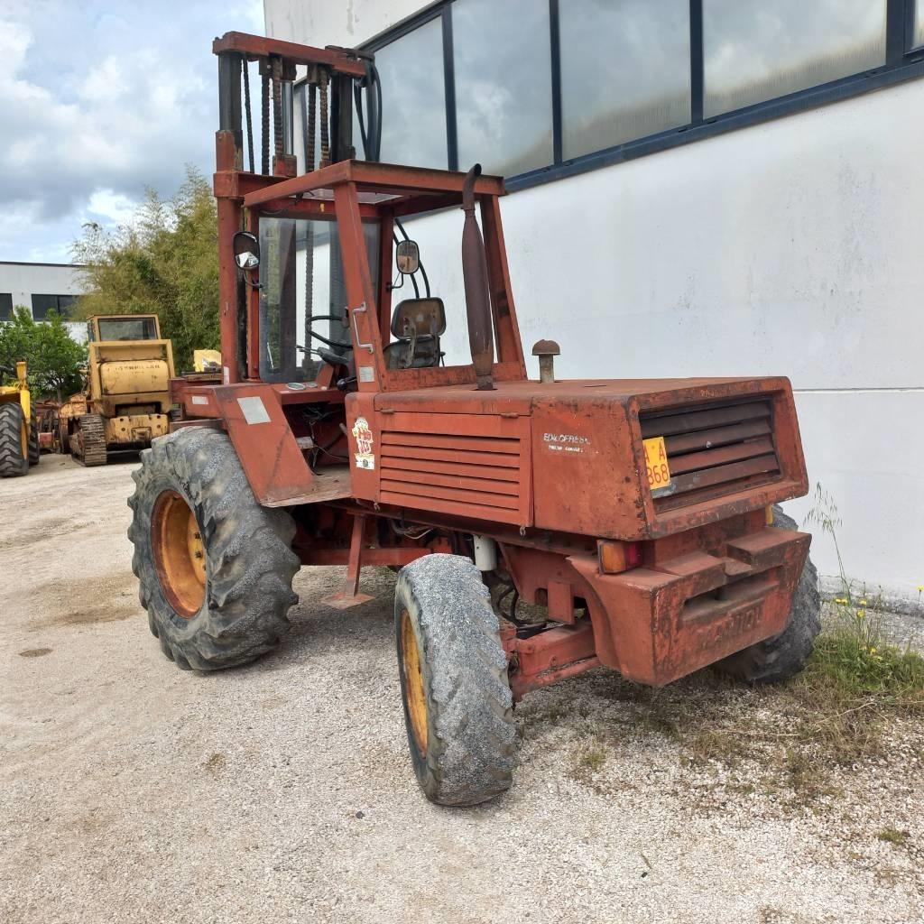 Manitou 4RM30G 柴油卡車