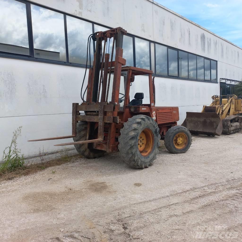 Manitou 4RM30G 柴油卡車