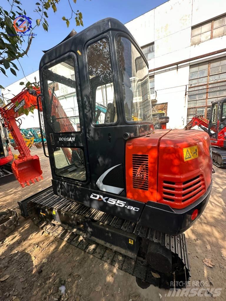 Doosan 55 小型挖土機/掘鑿機<7t(小型挖掘機)