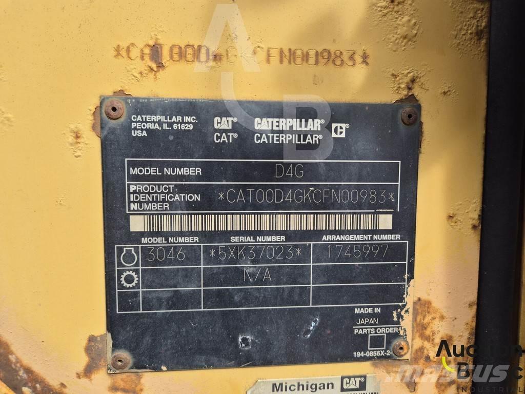 CAT D 4 G 履帶推土機