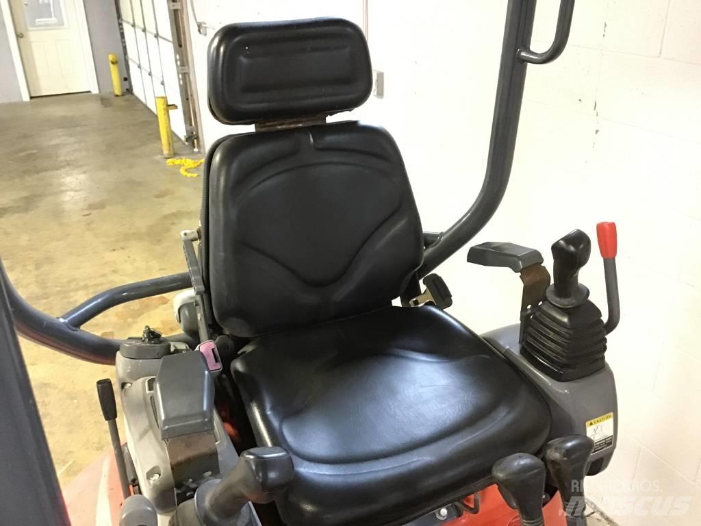 Kubota U 17 小型挖土機/掘鑿機<7t(小型挖掘機)