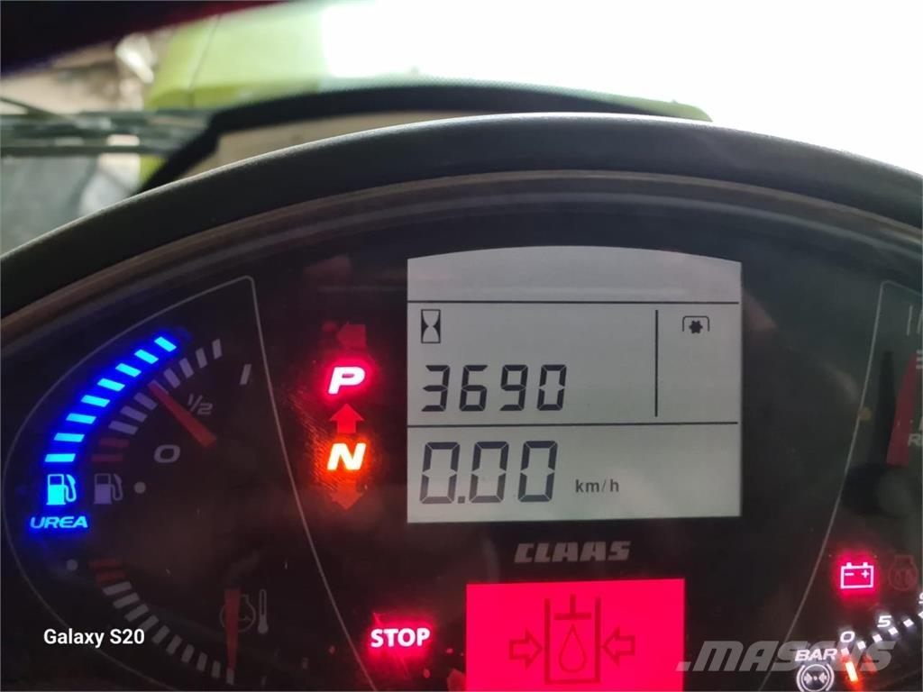 CLAAS Axion 810 曳引機