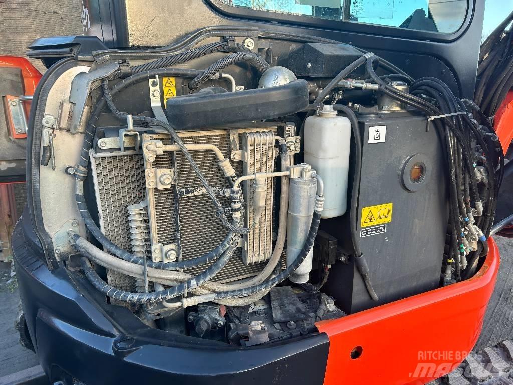 Kubota U 36-4 小型挖土機/掘鑿機<7t(小型挖掘機)