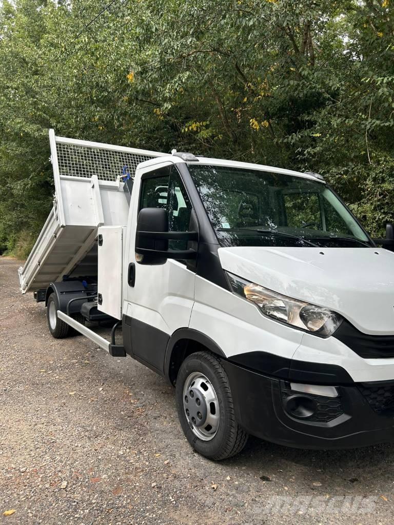 Iveco Daily 35C16 車廂