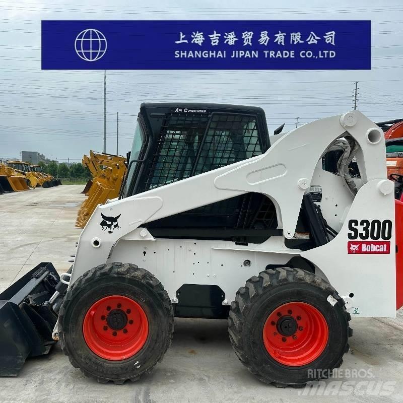 Bobcat S 300 滑移轉向裝載機