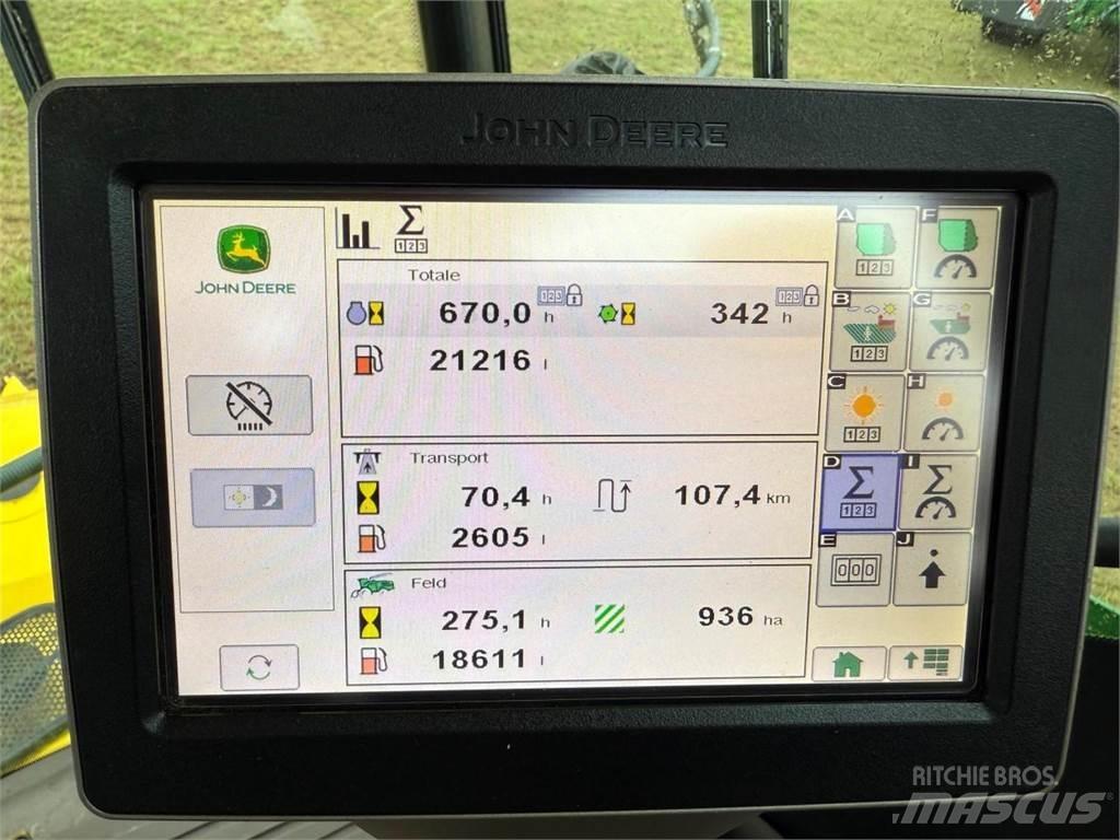 John Deere 9600i 自走式飼料採集機