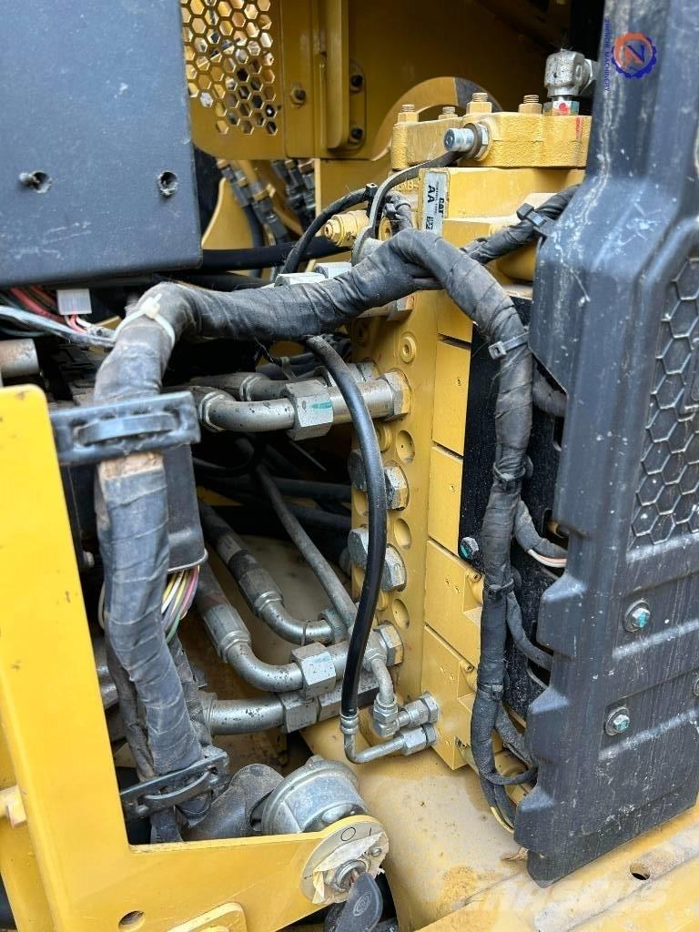 CAT 307.5 小型挖土機/掘鑿機<7t(小型挖掘機)