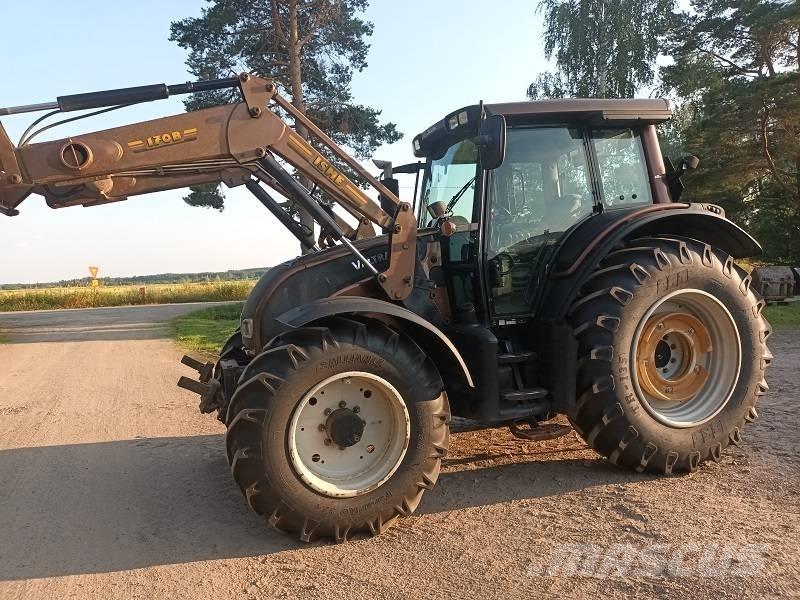 Valtra N 141 曳引機