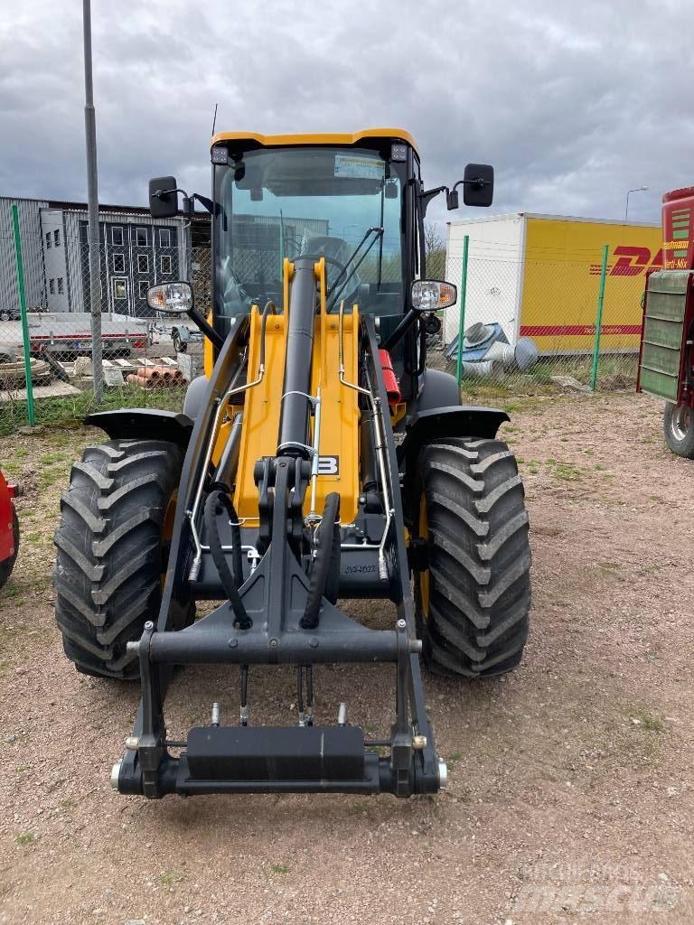 JCB 409 輪胎式裝載機